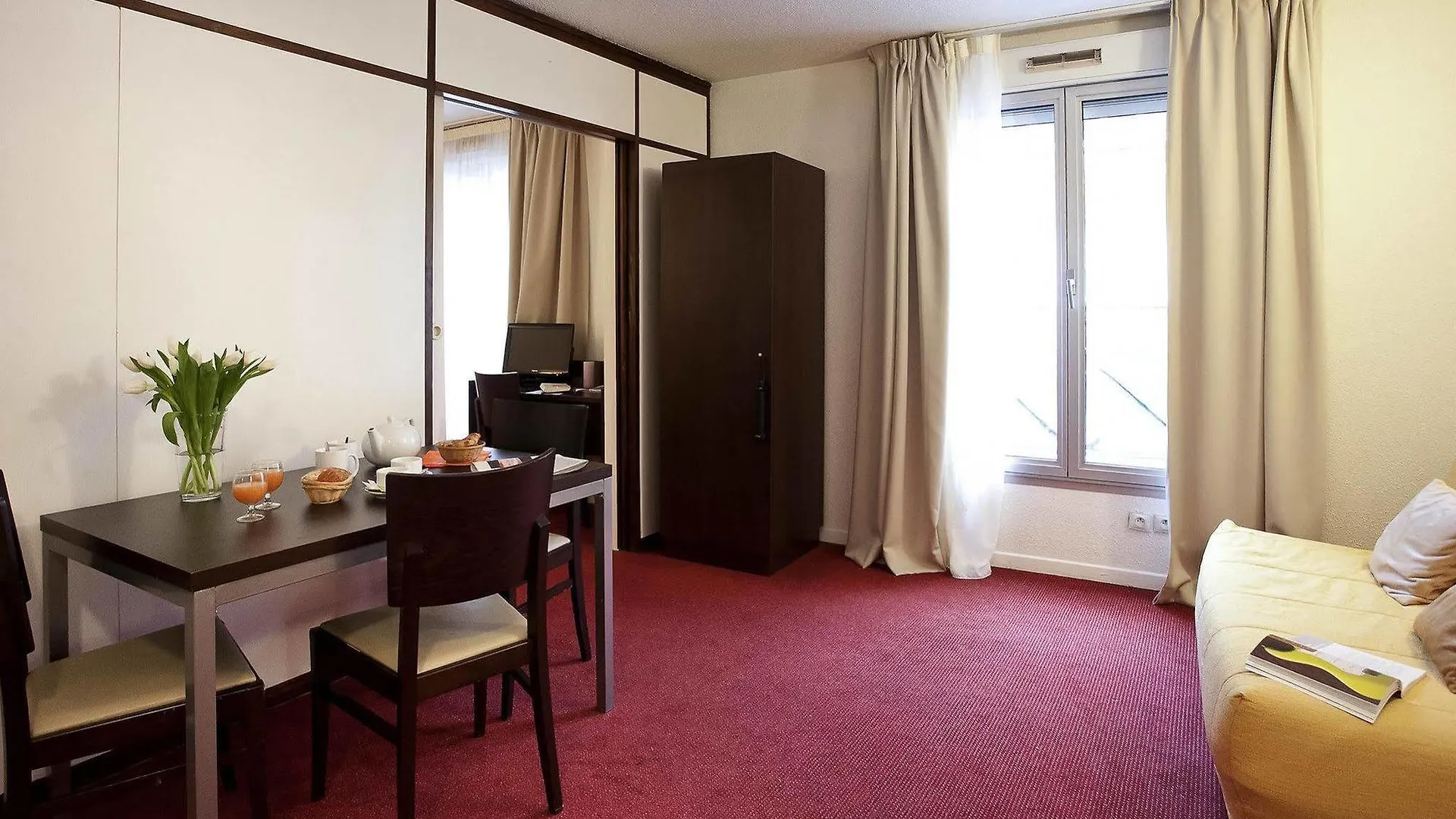 Aparthotel Adagio Access Lille Vauban 2*,